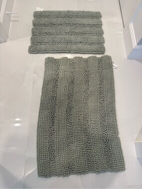 Target Sage Green Chenille Bath Mat Set